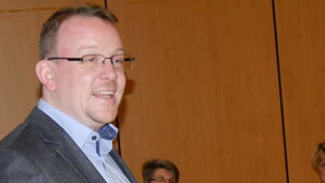 Jan Kramer informiert über die Absage