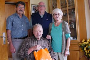 Ein Glückwunsch von der SPD für Horst und Brunhilde Guthardt von Bruno Götz