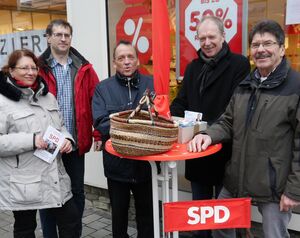 Aktiv für die SPD. Von links: Jacqueline und Ralf Würz, Heinz-Werner Koch, Helmut Büttner und Bruno Götz