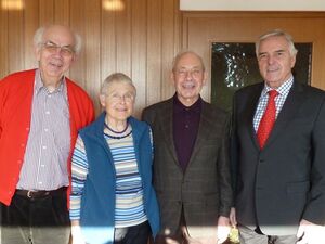 Irmgard und Erhard Olschewski mit Joachim, Warlies (li) und Walter Frank (re)
