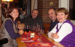 'Wein, Weib und Gesang' - der Ortsvorsteher von Hasselbach Lothar Hölzgen war auch dabei