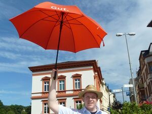 Sonnenschirm für Jan Kramer - Schutzschirm für das Rathaus
